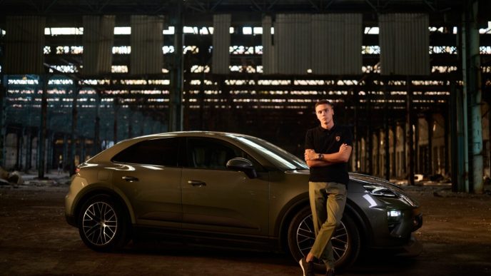 david-popovici-a-semnat-cu-porsche!-campionul-mondial-si-olimpic-a-ajuns-la-un-acord