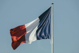 franta-isi-recunoaste-rolul-in-reprimarea-miscarilor-de-independenta-din-camerun