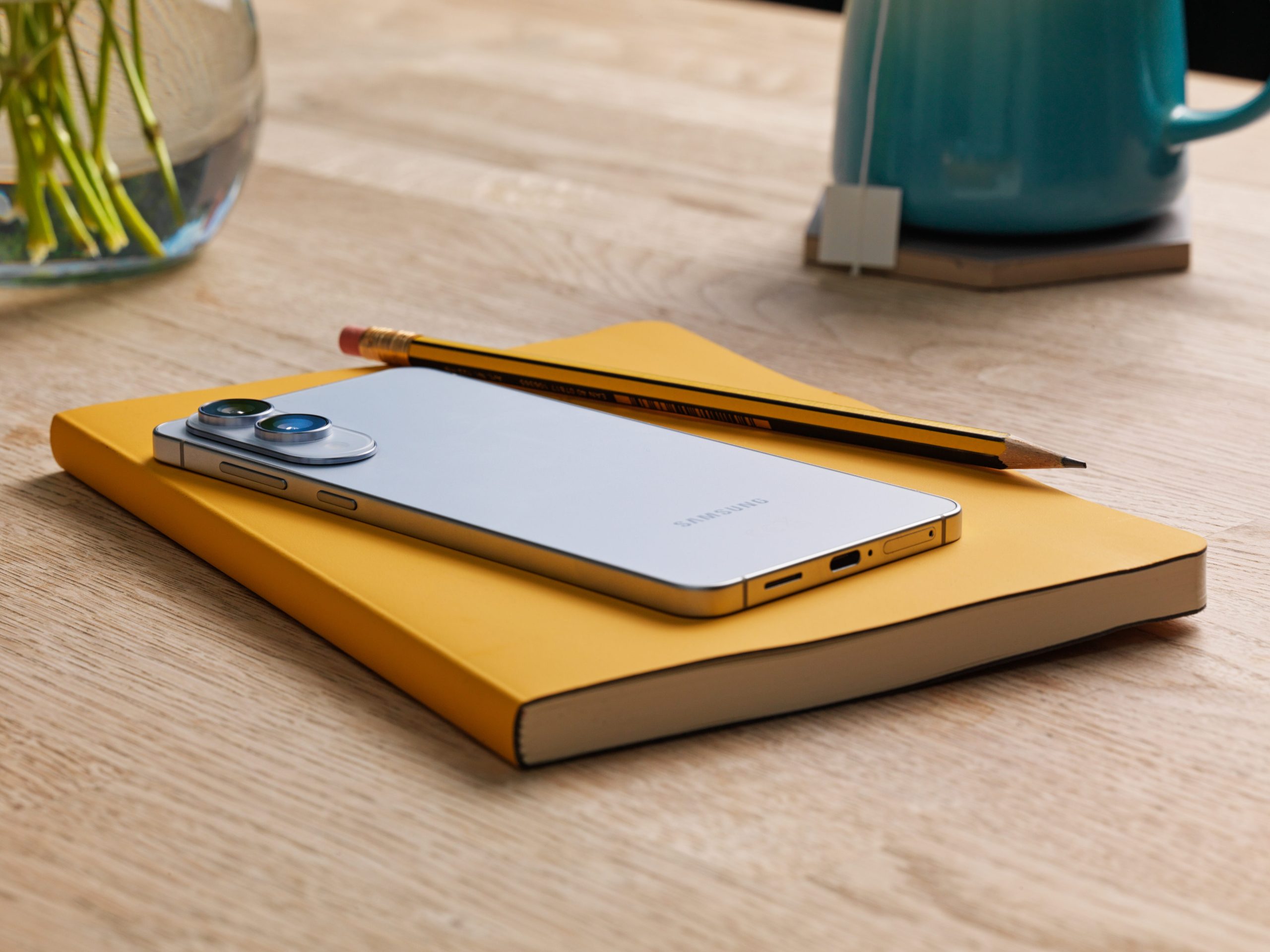 samsung-lanseaza-galaxy-s25-edge-in-romania,-stabilind-un-nou-standard-pentru-smartphone-urile-premium
