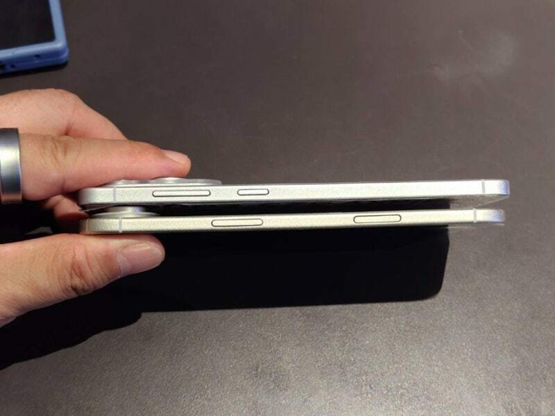 cum-se-prezinta-iphone-17-air-vs-galaxy-s25-edge.-mai-subtire-inseamna-mai-bun?