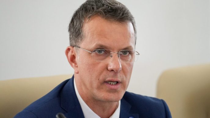 ionut-mosteanu-s-a-intalnit-la-kiev-cu-premierul-ucrainei