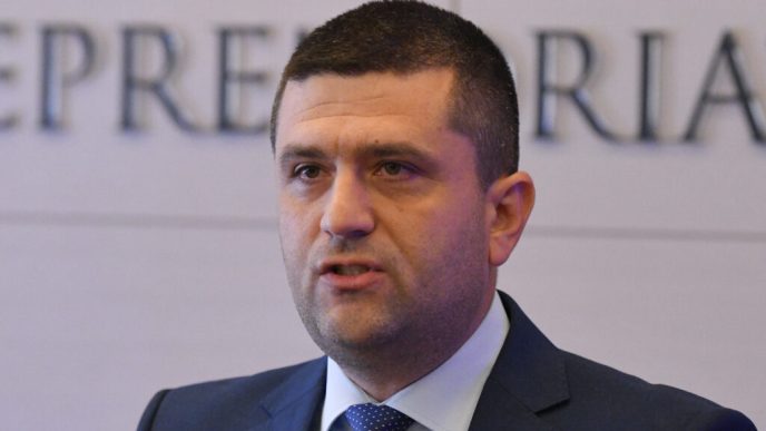 ministrul-economiei-vrea-sa-schimbe-legea-pentru-companiile-de-stat:-nu-exista-alta-varianta”