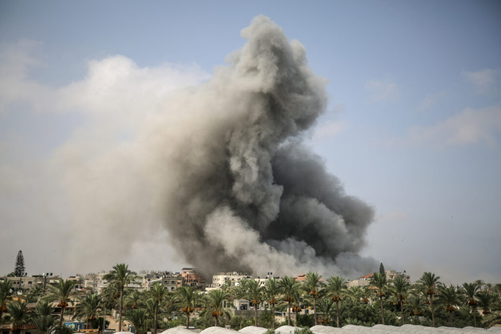 israel-avanseaza-ofensiva-in-orasul-gaza.-raidurile-aeriene-au-ucis-cel-putin-19-persoane