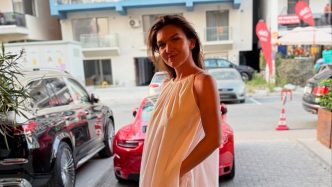 simona-halep-a-postat-o-imagine-de-la-masaj:-orice-zi-e-buna-pentru-asta