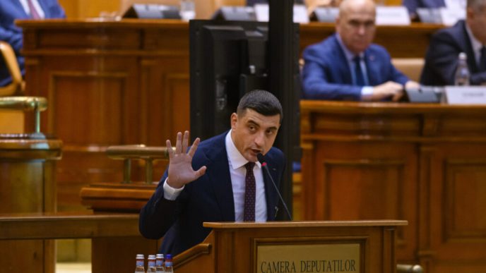 aur-ataca-la-ccr-proiectele-guvernului-bolojan:-sunteti-asasinii-democratiei-din-romania