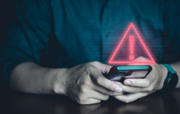 amnesty:-pakistanul-spioneaza-milioane-de-oameni-prin-interceptari-telefonice-si-firewall-uri