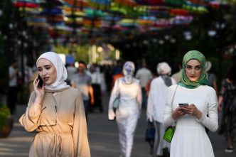 guvernul-austriac-propune-interzicerea-valului-islamic-in-scoli-pentru-minore-sub-14-ani