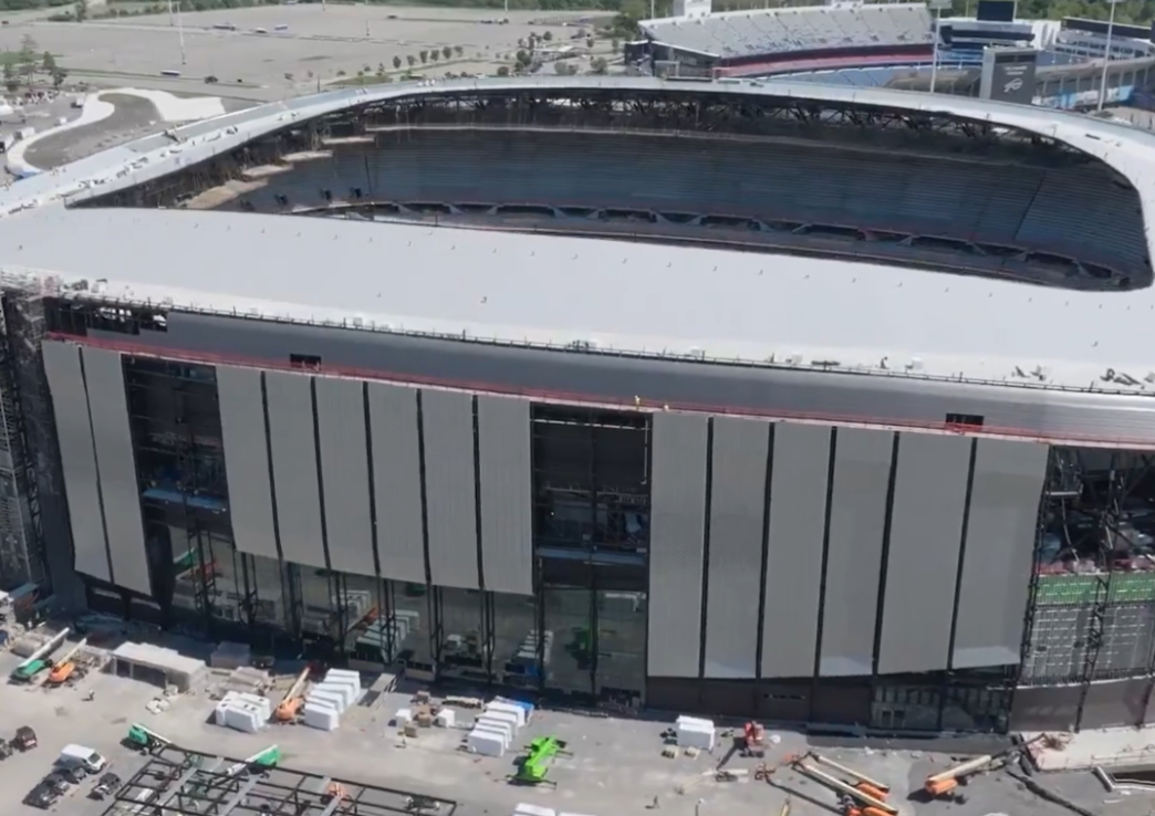 noul-stadion-de-2,1-miliarde-de-dolari-are-o-arhitectura-extraterestra-si-va-uimi