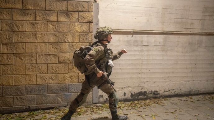 tot-mai-multi-soldati-israelieni-refuza-sa-se-intoarca-pe-front-pentru-ofensiva-din-gaza