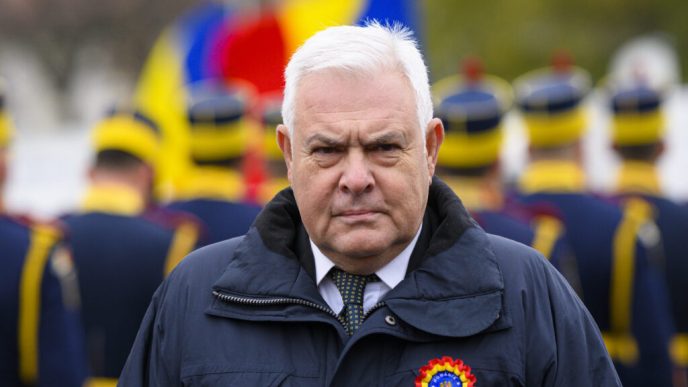 angel-tilvar,-decorat-de-presedintele-poloniei-pentru-contributia-la-securitatea-regionala