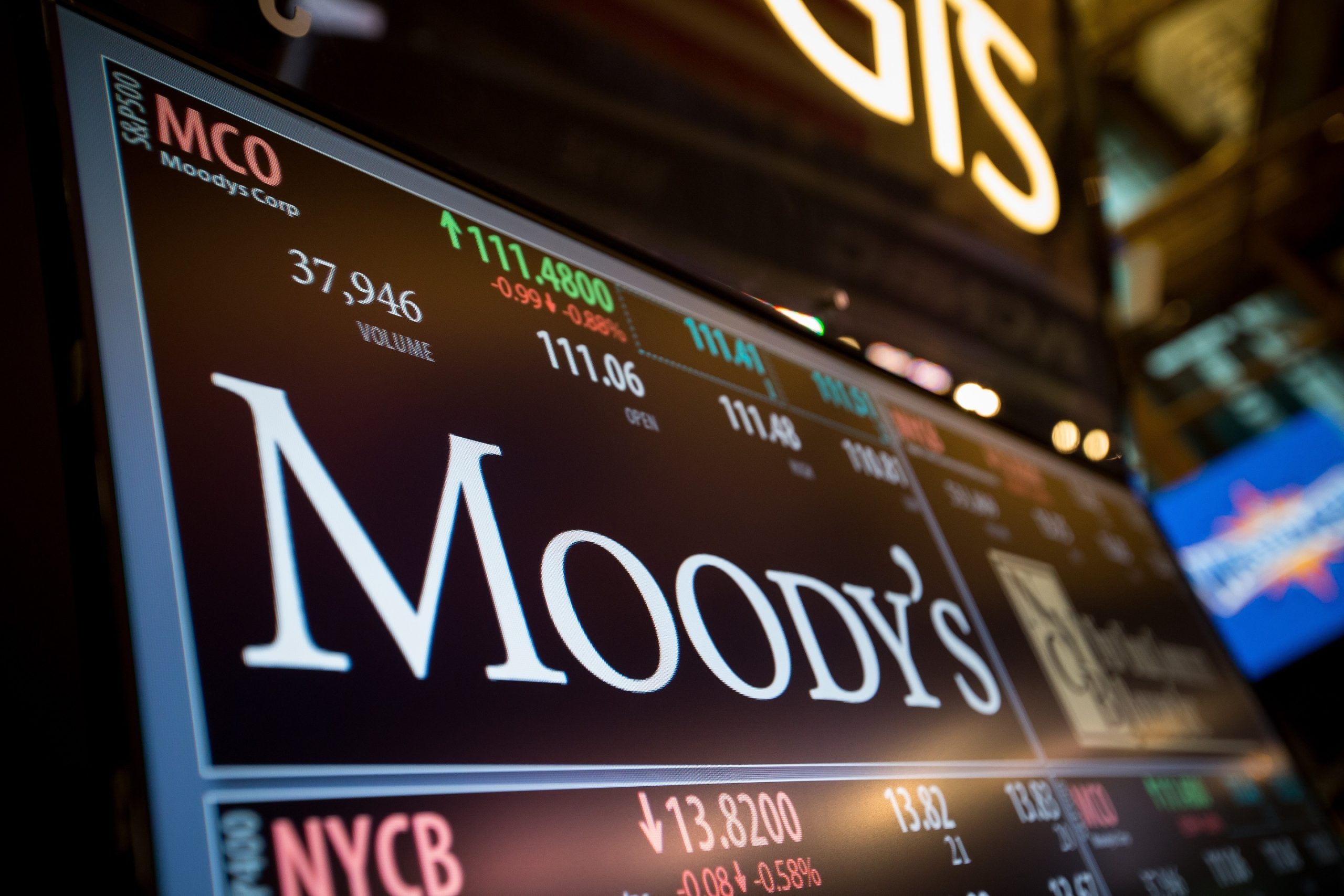 agentia-moody’s:-romania-ramane-printre-tarile-recomandate-pentru-investitii,-dar-cu-perspectiva-negativa