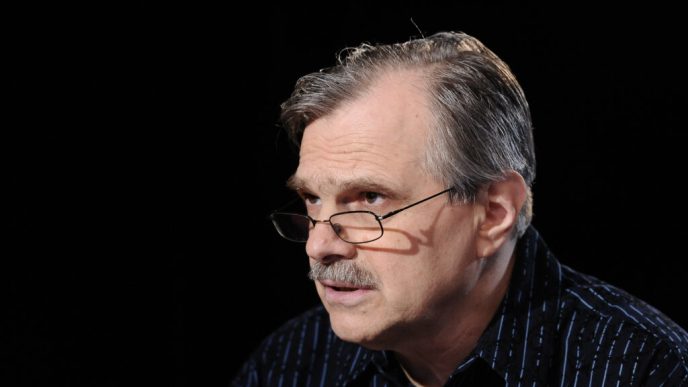 valentin-stan:-in-baza-legii-partidelor-politice,-conducerea-usr-este-ilegala