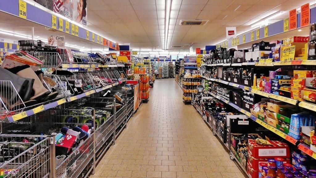 economia-reala-–-plafonarea-adaosului,-inca-o-reduta-a-populismului