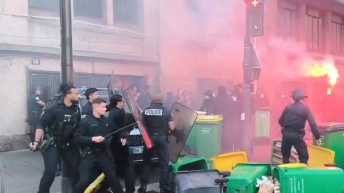 franta-se-pregateste-pentru-proteste-si-greve-din-cauza-reducerilor-bugetare