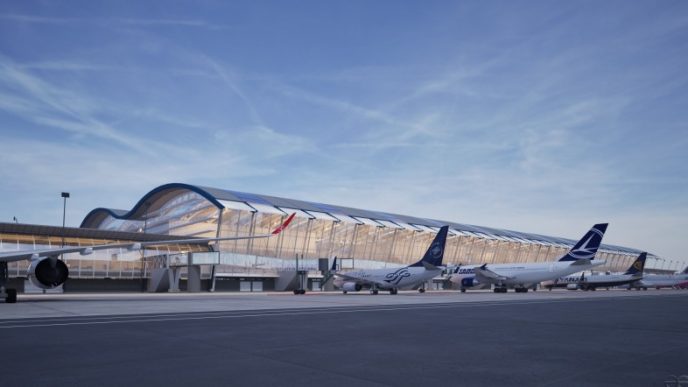 aeroportul-din-copenhaga-se-redeschide-dupa-aparitia-unor-drone