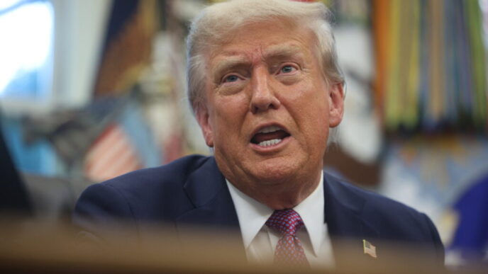 trump-confirma-autorizarea-unei-operatiuni-secrete-a-cia-in-venezuela