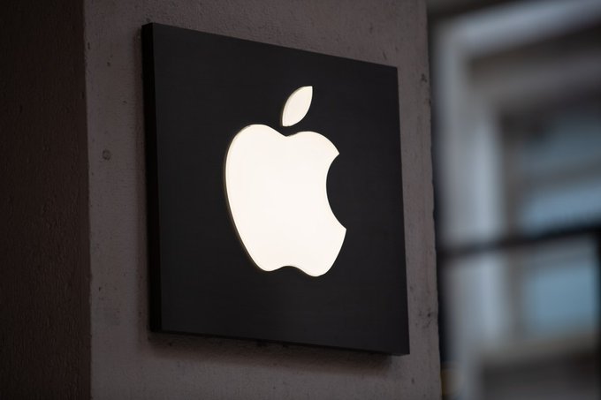 actiunile-apple-au-crescut-cu-3%,-atingand-un-maxim-istoric