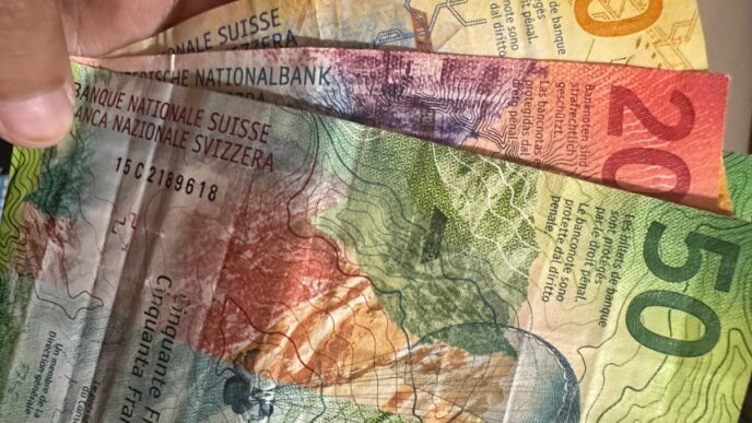 francul-elvetian-urca-puternic.-banca-elvetiei-se-pregateste-sa-intervina