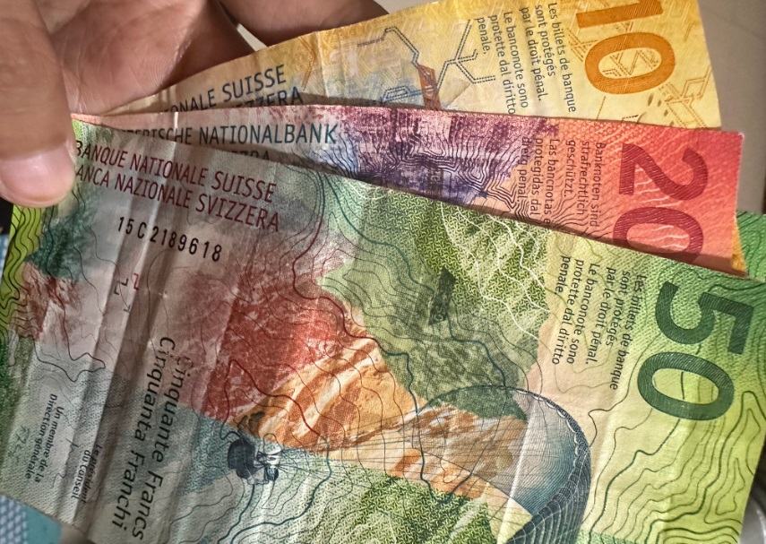 francul-elvetian-urca-puternic.-banca-elvetiei-se-pregateste-sa-intervina