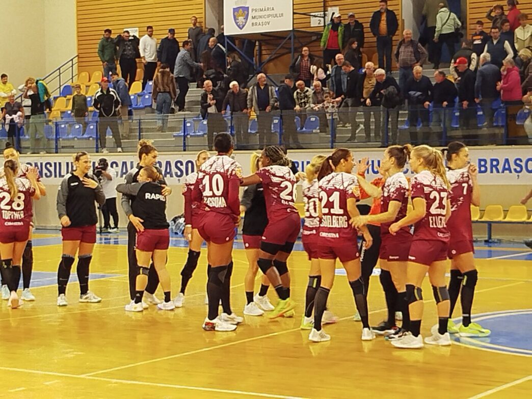 rapidul-s-a-trezit-la-brasov!-corona,-invinsa-dupa-6-victorii-la-rand-in-liga-florilor