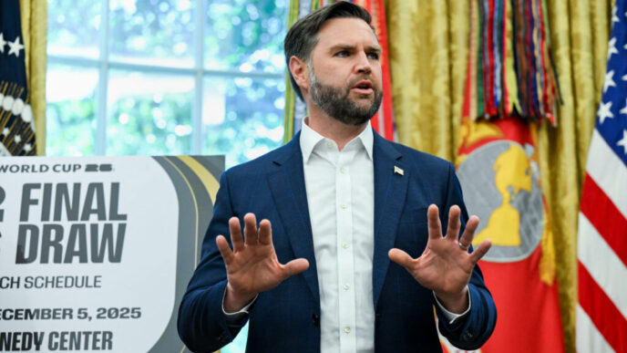 jd.-vance-sustine-ca-testarea-arsenalului-nuclear-este-necesara-pentru-securitatea-nationala