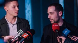 pastila-de-sport-–-david-popovici-a-refuzat-ca-numele-lui-sa-fie-dat-bazinului-lia-manoliu