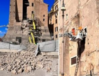 muncitorul-blocat-sub-daramaturile-turnului-prabusit-in-roma-este-roman.-este-in-viata