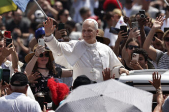 papa-indeamna-sua-la-o-reflectie-profunda-despre-tratamentul-migrantilor-sub-administratia-trump