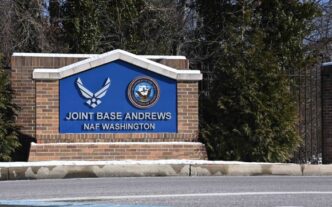 pachet-suspect-cu-pulbere-alba-la-baza-militara-unde-a-fost-trump:-mai-multe-persoane,-in-spital