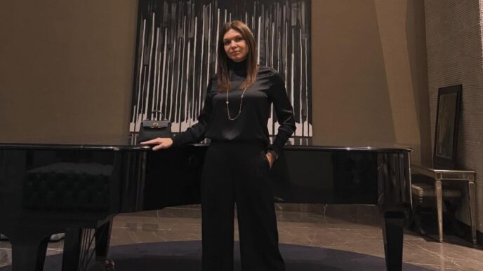 simona-halep-i-a-lasat-masca-pe-toti,-dupa-ce-a-aparut-imbracata-complet-in-negru