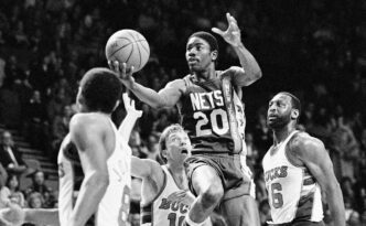 doliu-in-lumea-baschetului!-a-murit-primul-jucator-suspendat-pe-viata-din-nba