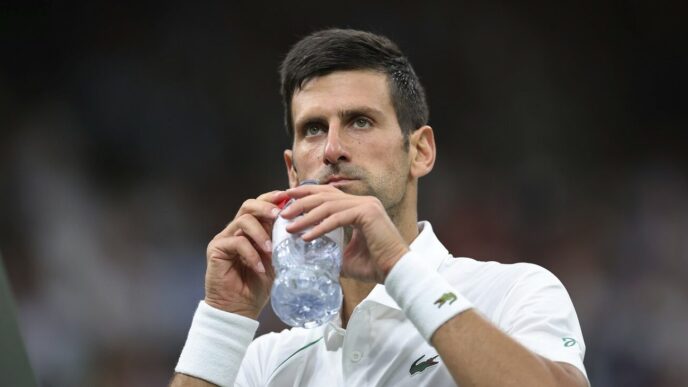 de-ce-a-refuzat-novak-djokovic-10-milioane-de-euro-de-la-cel-mai-mare-brand-de-bauturi