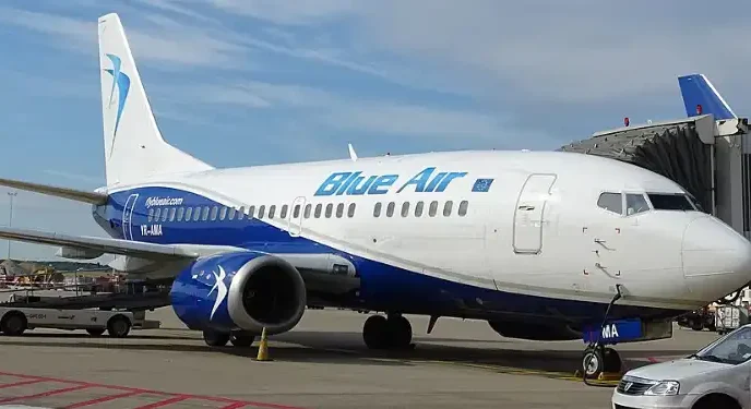 cum-arata-avioanele-blue-air-care-urmeaza-sa-fie-transformate-in-hoteluri-si-restaurante