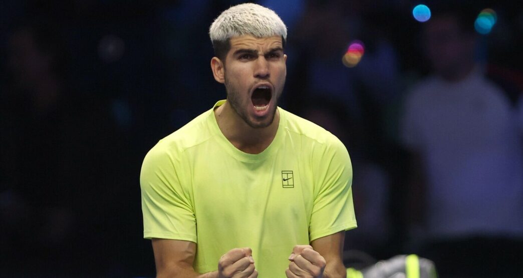 finala-de-vis-la-turneul-campionilor!-carlos-alcaraz-ii-da-fiori-lui-jannik-sinner