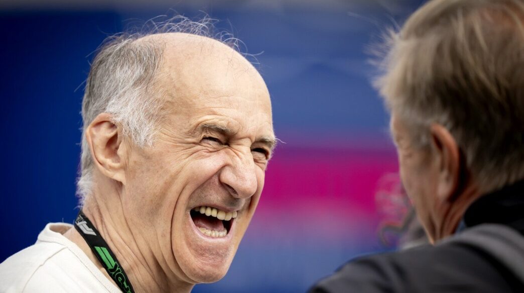 reactia-scandaloasa-a-comentatorului-despre-mama-sportivului:-nu-trebuie-sa-para-asa-proasta