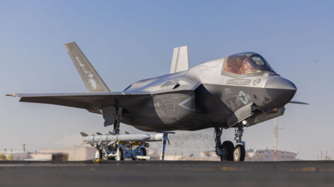 donald-trump-a-anuntat-ca-sua-va-vinde-avioane-f-35-arabiei-saudite