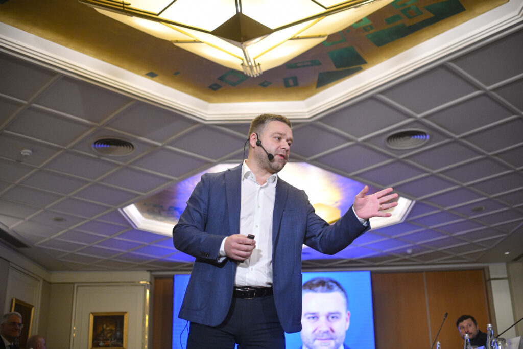 ciprian-ciucu-si-a-prezentat-viziunea-pentru-bucuresti:-un-oras-in-care-este-ordine