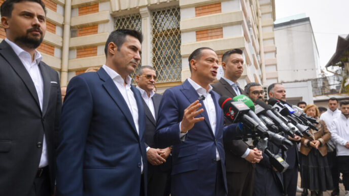 baluta:-candidez-ca-fiica-mea-de-17-ani-sa-mearga-pe-strada-fara-frica