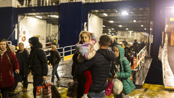 ce-a-provocat-cele-25000-de-cutremure-din-santorini.-oamenii-de-stiinta-au-descoperit-cauza