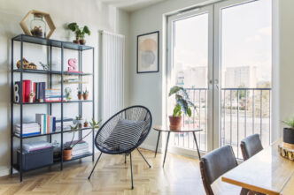 ce-taxe-platesti-atunci-cand-vinzi-un-apartament-sau-o-casa.-actele-necesare-in-2025