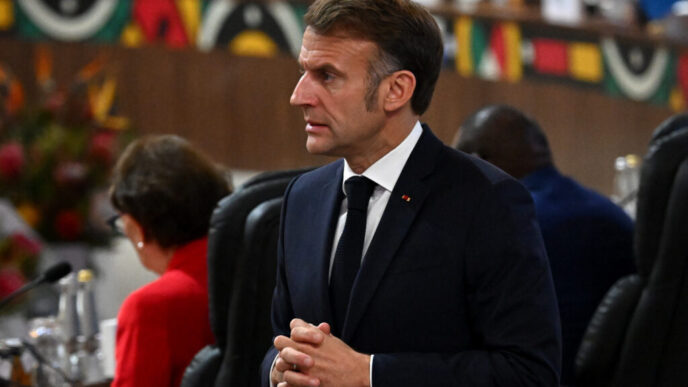 emmanuel-macron:-pacea-pe-care-si-o-doreste-toata-lumea-nu-poate-veni-in-orice-termeni