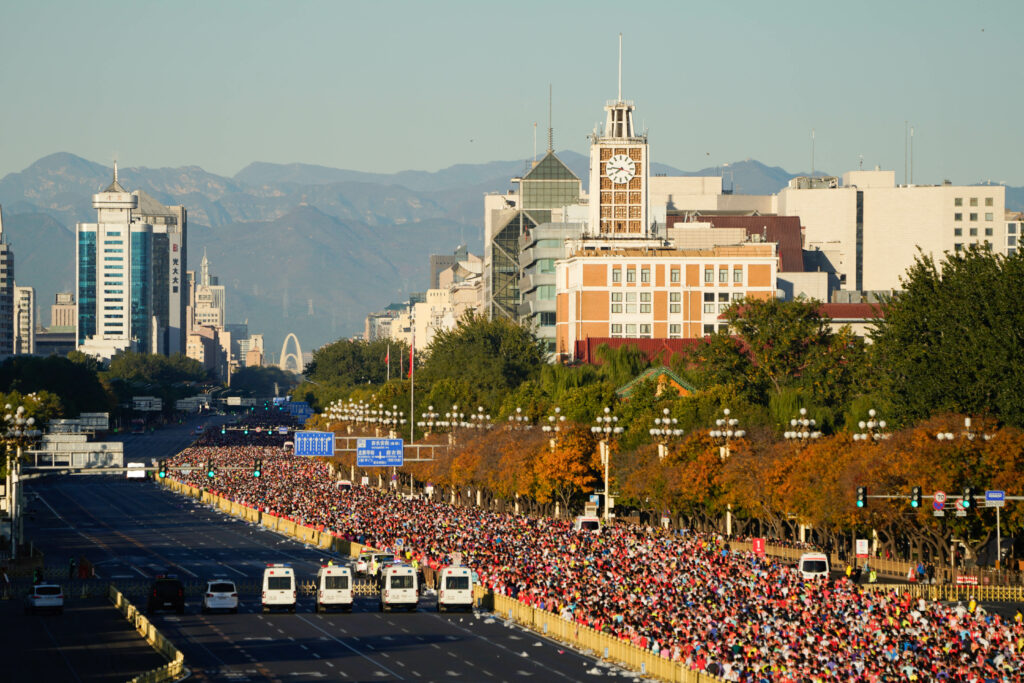milioane-de-candidati-pentru-38-000-de-locuri-de-munca-in-administratia-publica,-in-china