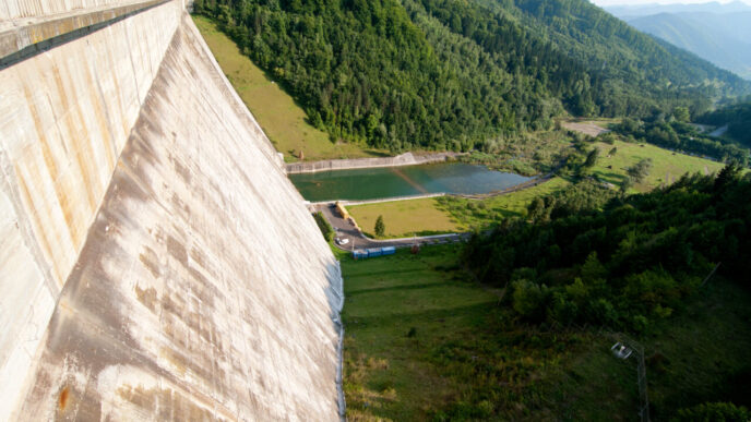 raport-devastator-al-curtii-de-conturi-despre-barajele-din-romania:-„nu-au-autorizatie.-stare-accentuata-de-degradare,-abandonate-sau-cu-probleme”