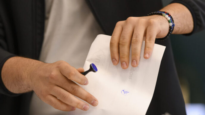 cum-votezi-azi?-ce-trebuie-sa-stii-inainte-de-a-pleca-spre-sectia-de-votare