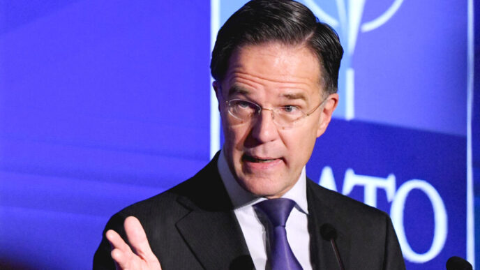 seful-nato-avertizeaza-europa:-pregatiti-va-pentru-un-razboi-ca-in-timpul-bunicilor-nostri