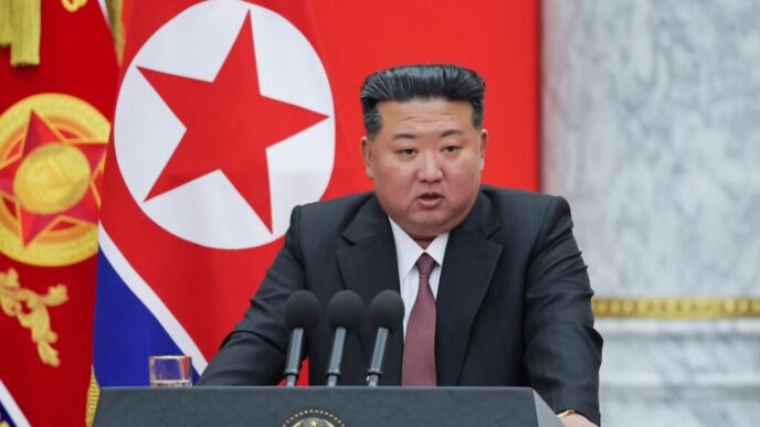 liderul-coreei-de-nord-lauda-militarii-reveniti-dintr-o-misiune-in-rusia