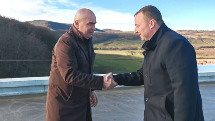 directorul-cnair-si-ilie-bolojan:-mobilizare-foarte-buna-a-constructorului-roman-intre-suplacu-de-barcau-si-chiribis-pe-tronsonul-a3