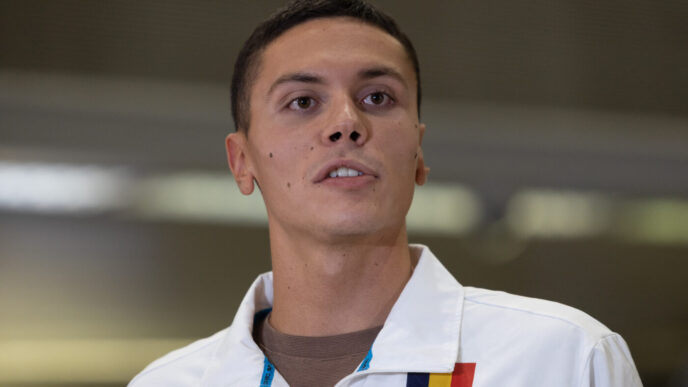 mesajul-lui-david-popovici-pentru-copiii-care-vor-sa-inoate-cu-el:-dau-mai-departe-din-visul-acesta