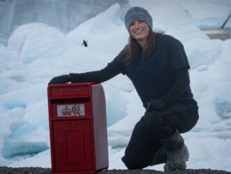 ce-cauta-o-cutie-postala-royal-mail-in-antarctica?