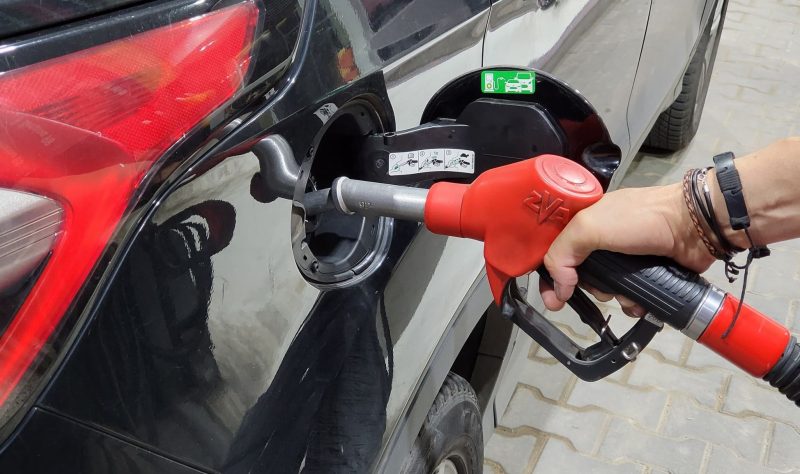 unei-familii-i-a-fost-interzis-sa-mai-intre-in-peste-1000-de-benzinarii.-cum-s-a-ajuns-la-aceasta-situatie-si-ce-a-determinat-autoritatile-britanice-sa-ia-aceasta-decizie